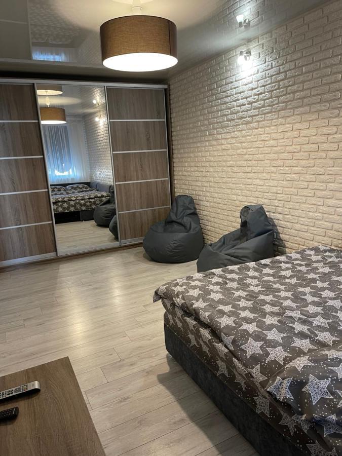 050 Уютные Апартаменты Жк «Софиевская Слободка» Wyschnewe Exterior foto